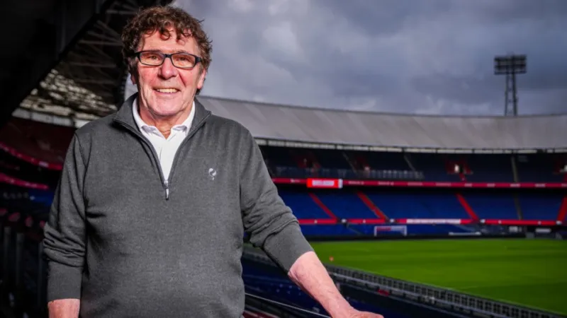 Van Hanegem: 'En dan krijg je dus traag spel'