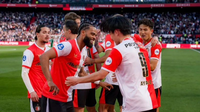 Feyenoord verkoopt 'nee': 'Van Al Hilal is er echt een megabod binnengekomen'