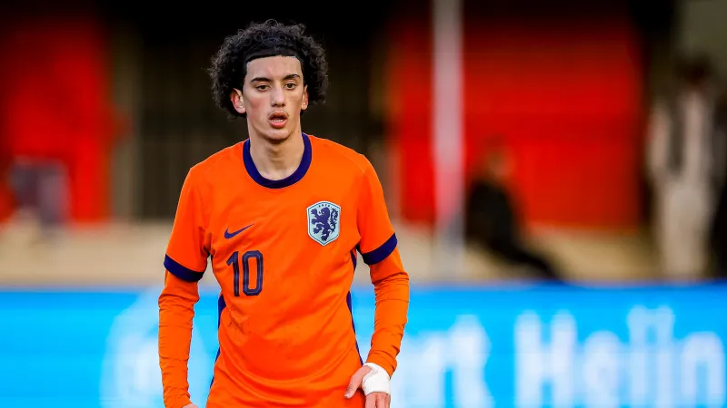 'Feyenoord wil contract jeugdspeler verlengen tot 2029'