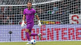 'Feyenoord laat Wellenreuther weten dat contract niet verlengd wordt, doelman gaat zich richten op transfer'