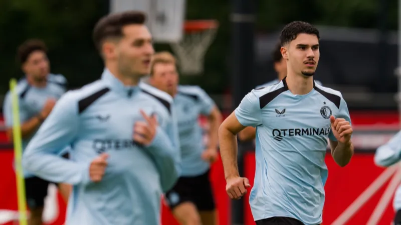 Van Persie: 'Het liefst speel ik voor beide landen'