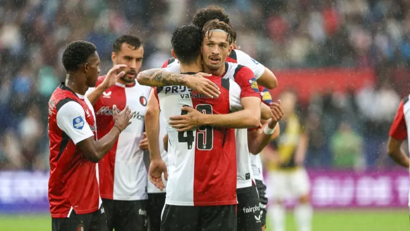 Feyenoord wint in De Kuip van Rayo Vallecano