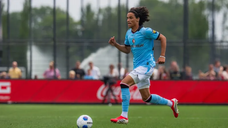 'Feyenoord wil contract van Zechiël verlengen'