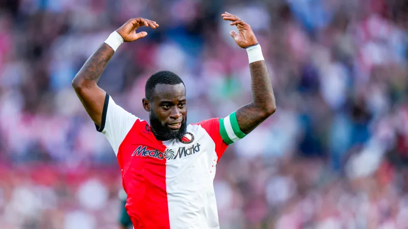 'Geertruida en Malacia terug in het Feyenoord shirt zou leuk zijn!'