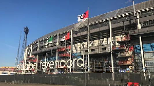 Zo staat Feyenoord ervoor: de financiële tussenstand van de transferzomer