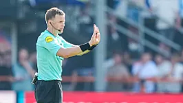 Van der Eijk scheidsrechter in stadsderby met Sparta