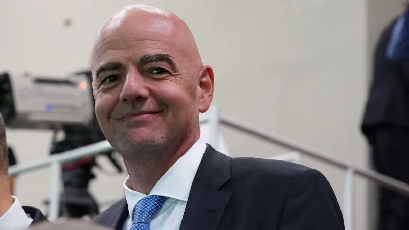 'UEFA houdt Boycot FIFA-competities vast'