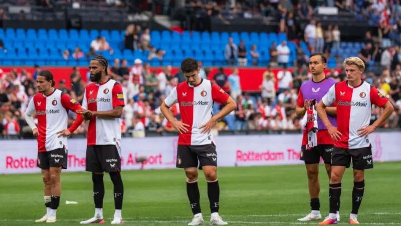 STAND | Traditionele top 3 op gelijke hoogte na gelijkspel Feyenoord en Ajax