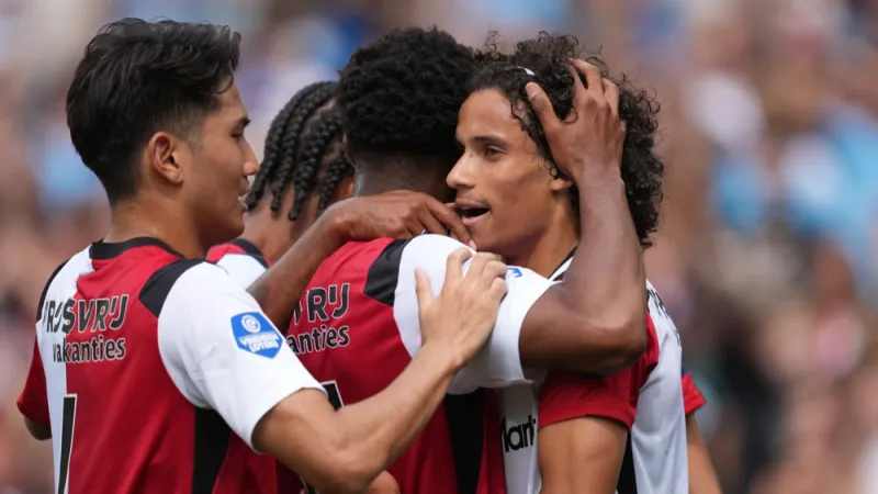 Driessen: 'Hij heeft niet de inhoud om Feyenoord op dat moment op sleeptouw te nemen'