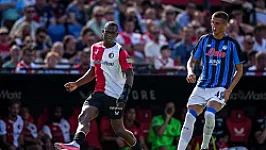 'Neraysho Kasanwirjo kan Feyenoord verlaten: Noorse club toont interesse'