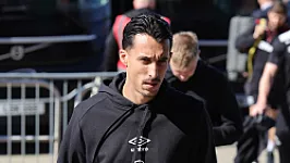'Feyenoord zoekt naar andere spits, geen gesprekken met Miovski'