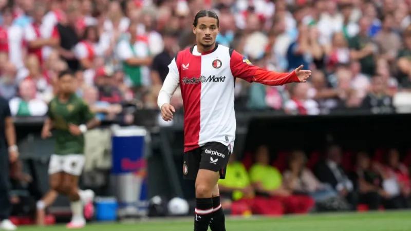 'Dan snap ik ook wel dat een club zegt: 'wij kunnen niemand meer halen, wij laten jou niet gaan''