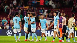STAND | Feyenoord in de onderste regionen na nederlaag tegen FC Barcelona