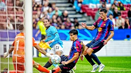 Feyenoord ziet pijnlijk duidelijk waar PSV nog altijd voorloopt en werkt aan inhaalslag