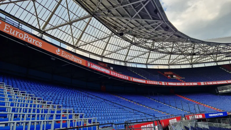 'Voormalig Feyenoord-trainer kan verrassende overstap naar Bundesliga maken'