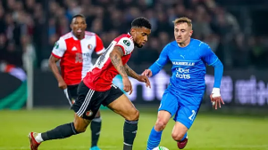 Reiss Nelson is fit en kan zondag minuten maken tegen FC Utrecht