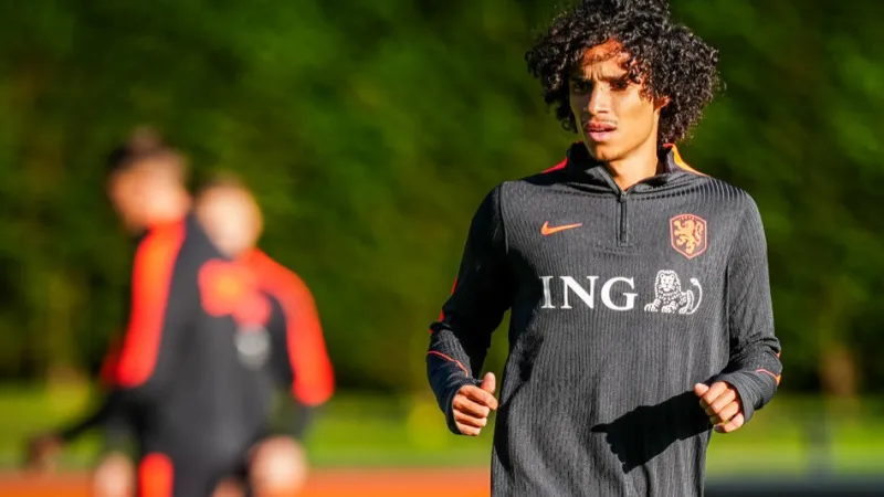 Van Wieffer tot Zechiël: het patroon achter Feyenoords 30 miljoen euro middenvelders