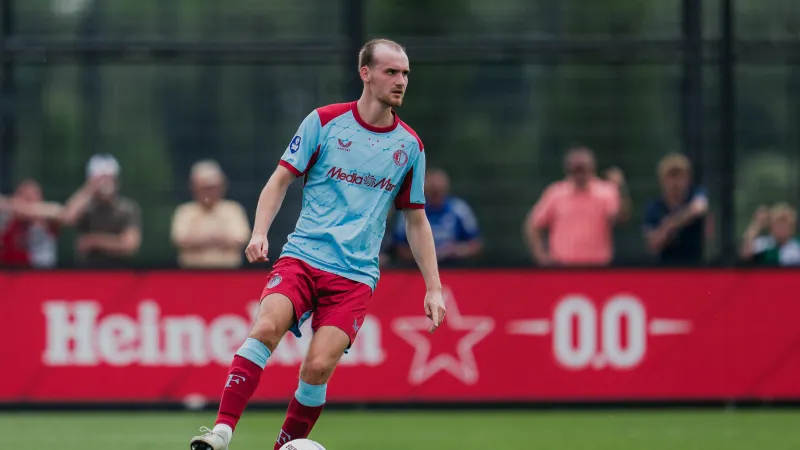 Opvallende stilte rond Beelen: Feyenoorder al 14 maanden zonder speelminuut