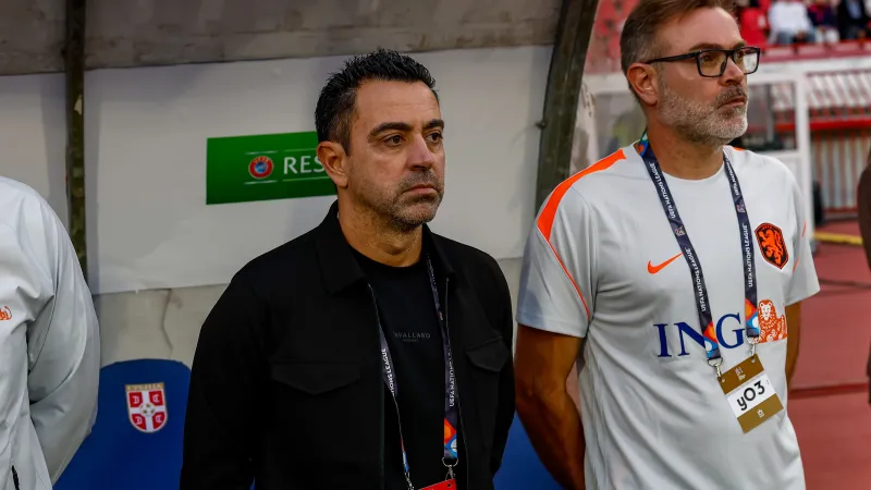 'Zechiël is sneller, behendiger en balvaardiger, ik snap de keuze van Xavi wel'