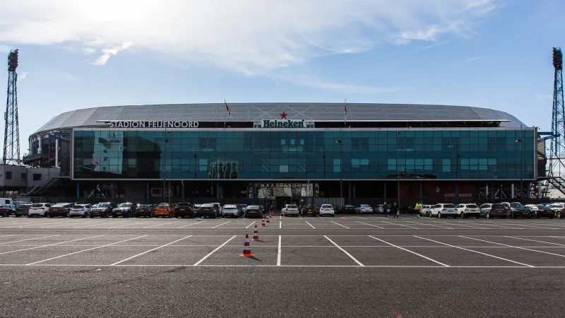 De reddingsboei die Feyenoord bijna kopje-onder trok