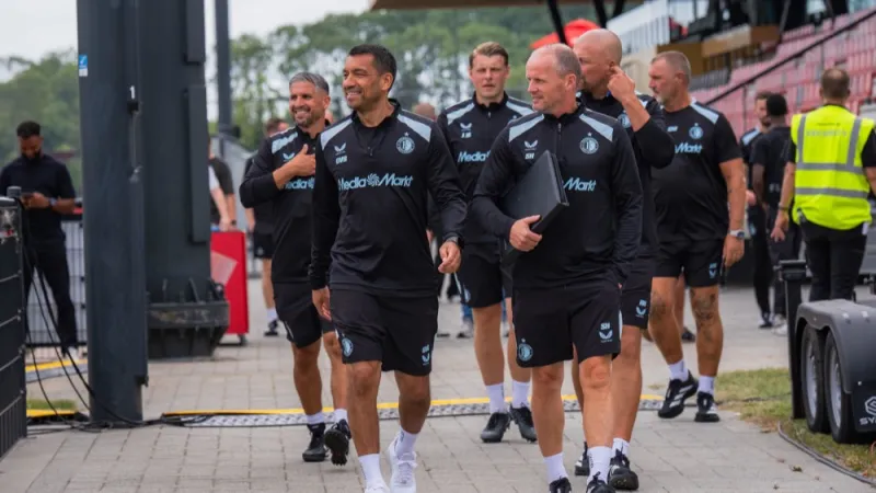 PraatMee | Is de interlandperiode juist een voordeel of nadeel voor Feyenoord?