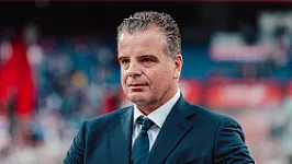 Te Kloese vertrekt uit bestuur EFC, Ajax-directeur neemt plaats over