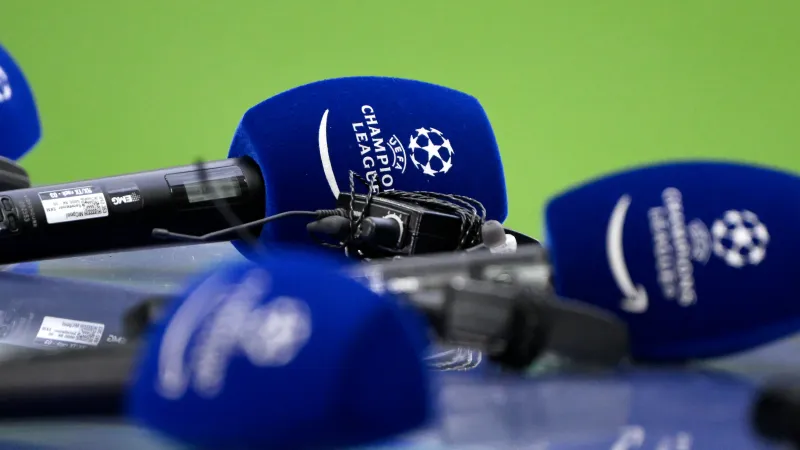 PraatMee |  Vind jij de UEFA-verdeling eerlijk voor Feyenoord?