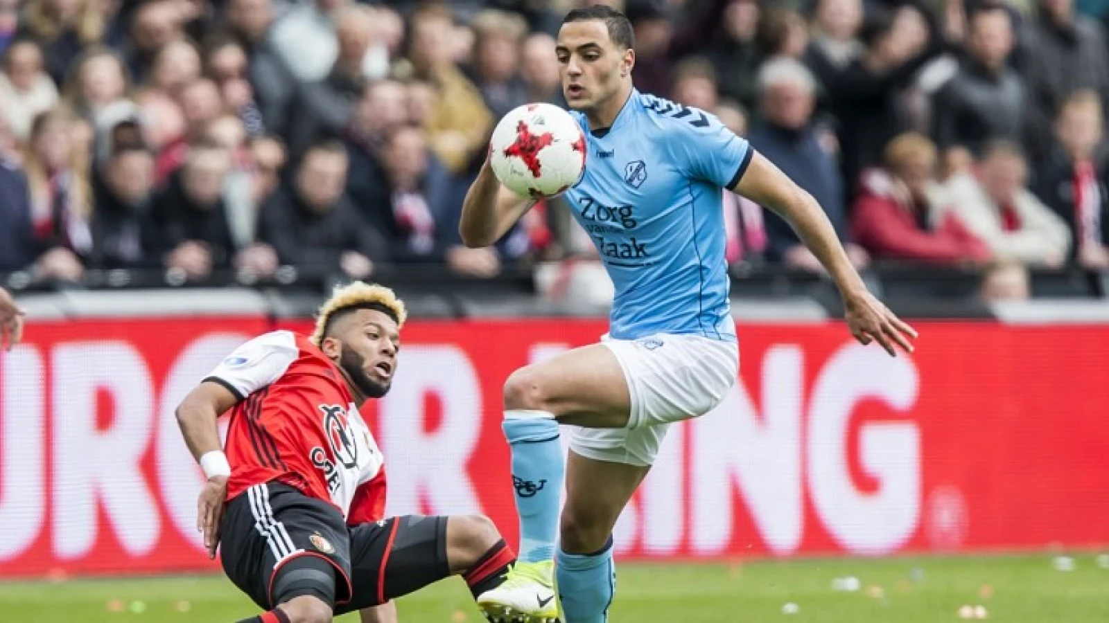 'Amrabat met zaakwaarnemer in de Kuip'