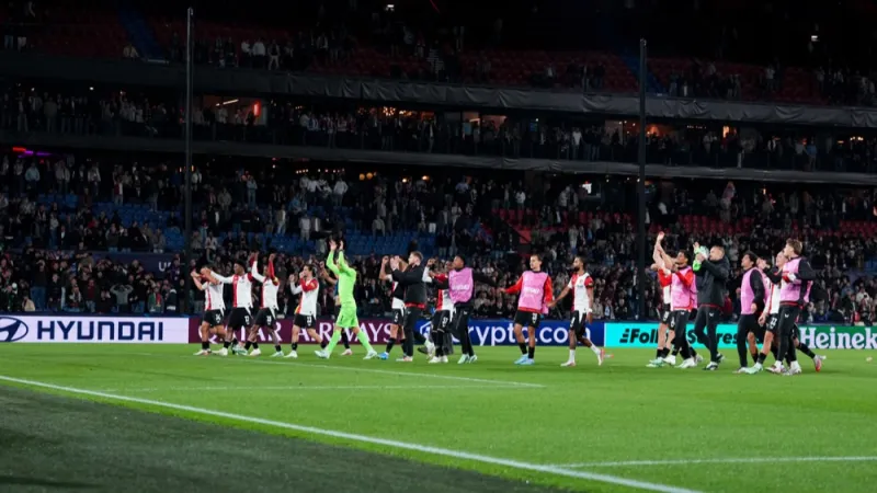 STAND | Feyenoord doet goede zaken en stijgt flink op ranglijst
