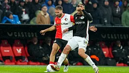 Van Bronckhorst komt met update over Nieuwkoop