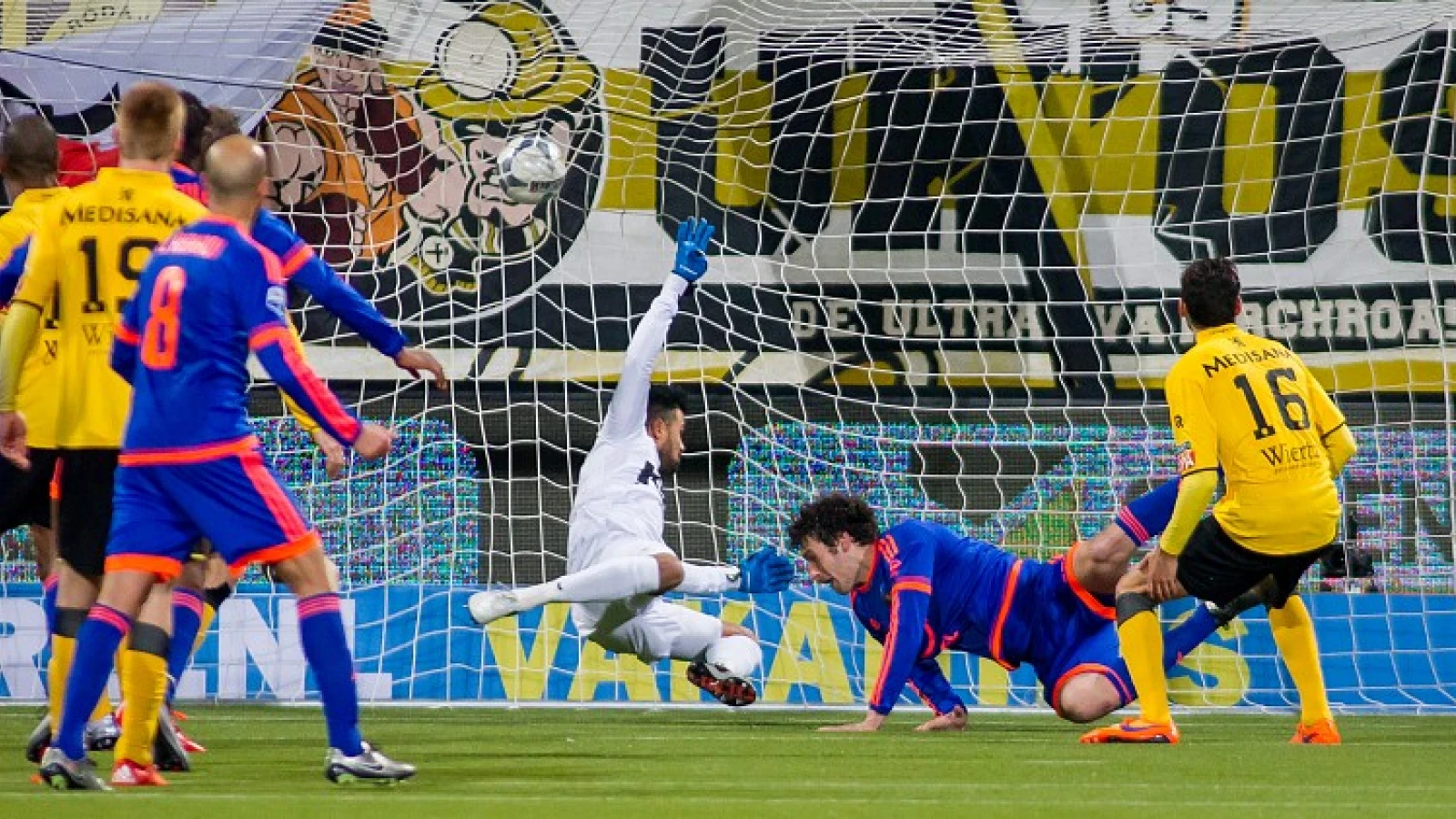 Feyenoord bereikt na zwaar bevochten zege halve finale beker