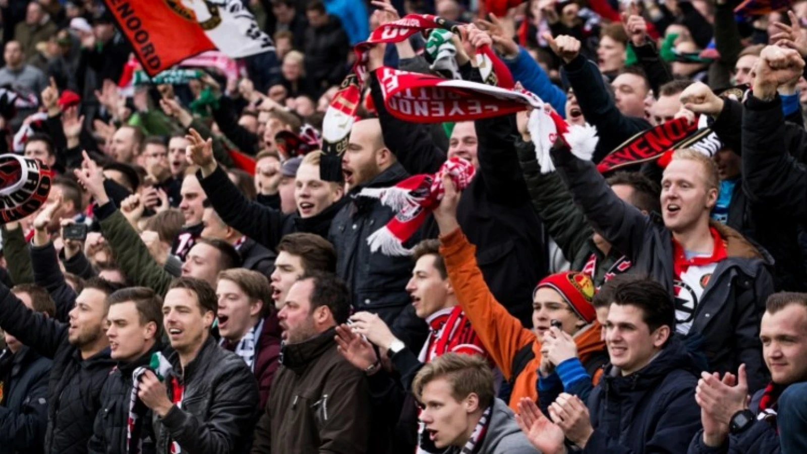 'Feyenoordfans toegang ontzegd tot uitwedstrijd in Napels'