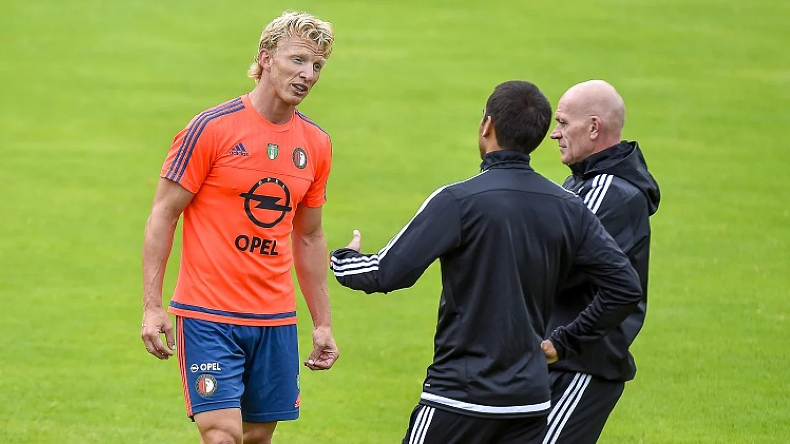 LIVE | 'Mee op trainingskamp' | Foto's van de accommodatie 