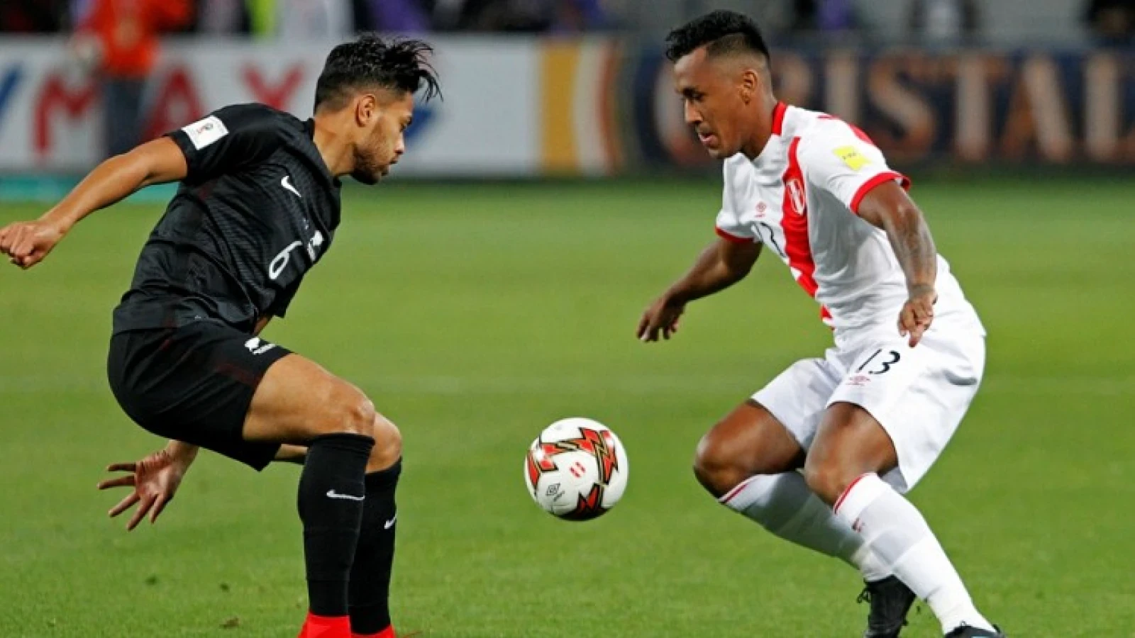 Tapia plaatst zich met Peru voor het WK in Rusland
