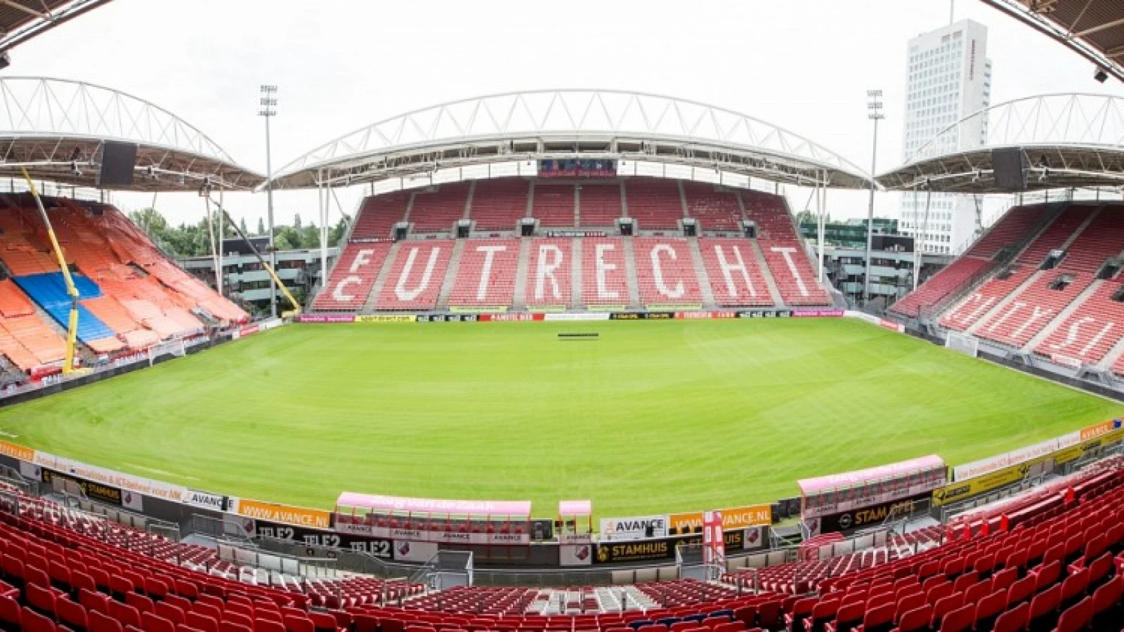 FC Utrecht - Feyenoord definitief afgelast door sneeuwval