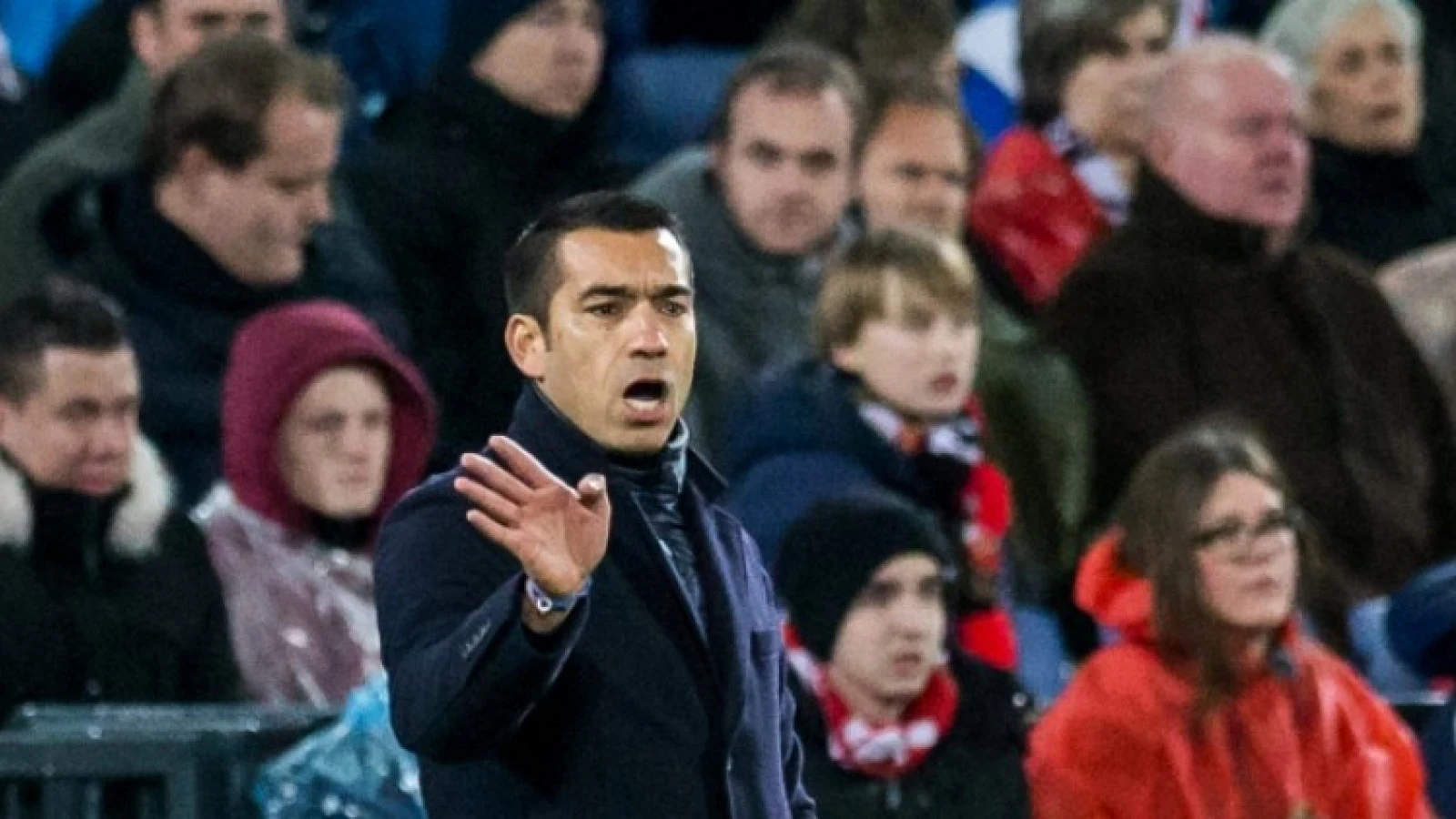 Van Bronckhorst: 'Voetballend was het één van de mindere wedstrijden'