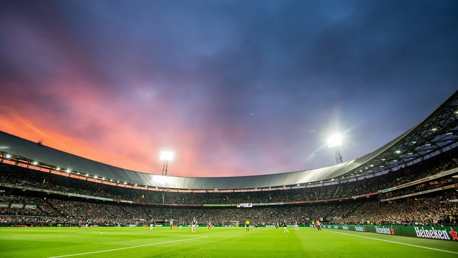 Feyenoord moet Ajax voor laten gaan in aantal toeschouwers thuiswedstrijden