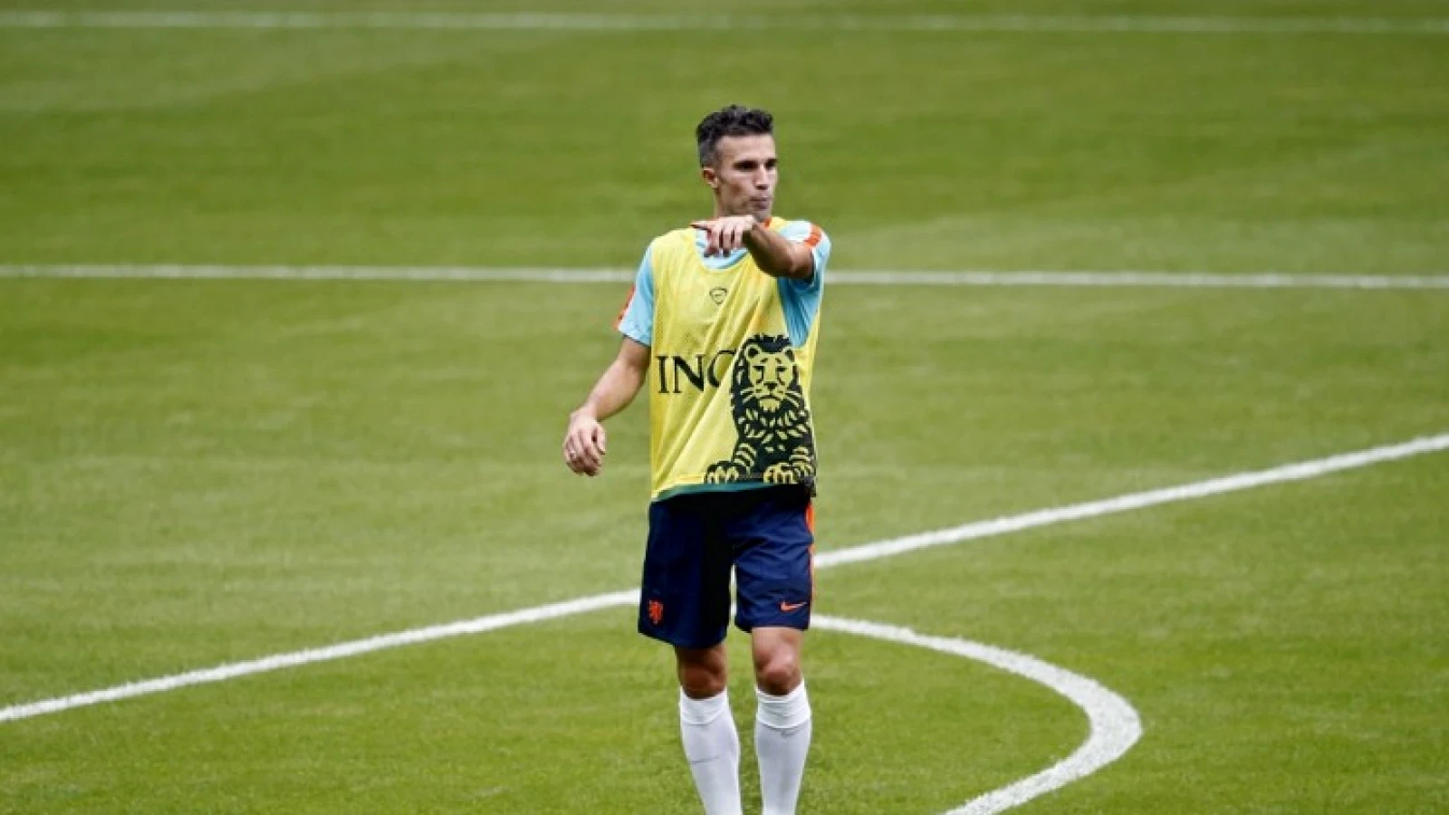 Turkse media: Van Persie en Fenerbahce nu definitief uit elkaar