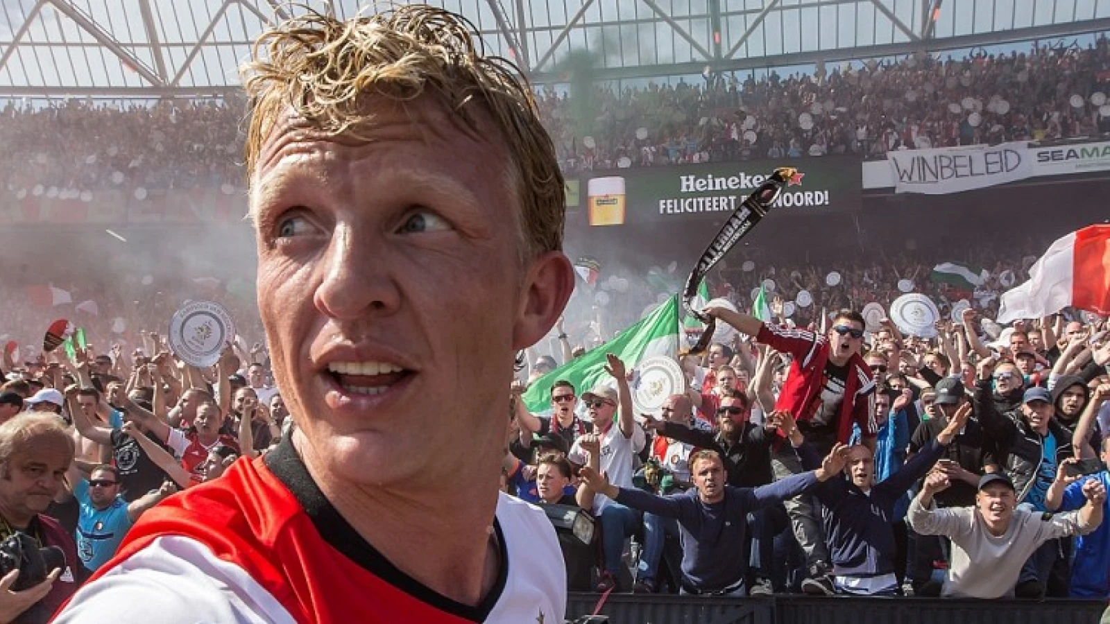 Supporter laat tattoo zetten door Dirk Kuyt