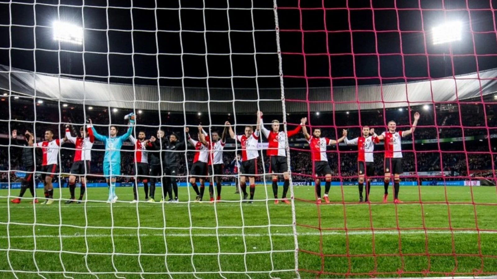 'Feyenoord redt seizoen, PSV te nihilistisch voor 'dubbel'' 